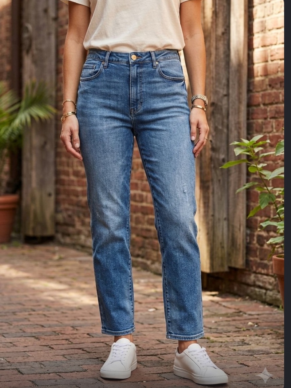 👗Kut from the Kloth Melissa Straight Jeans in Medium Blue Wash